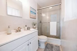 270 SE 9th Ct, Pompano Beach, FL 33060 - Photo 9