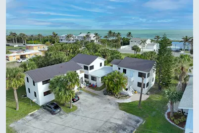 652 Hernando Street #E, Fort Pierce, FL 34949 - Photo 3