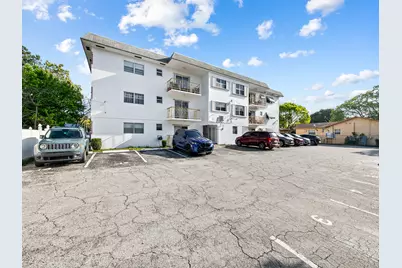 2238 Monroe Street #306, Hollywood, FL 33020 - Photo 11