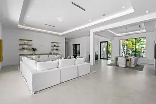 2408 Azure Cir, Palm Beach Gardens, FL 33410 - Photo 9