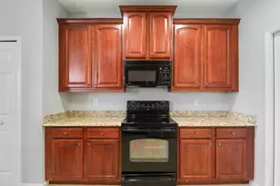 825 SW McCracken Ave, Port Saint Lucie, FL 34953 - Photo 33