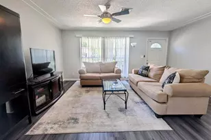 1350 Riverside Cir, Wellington, FL 33414 - Photo 7