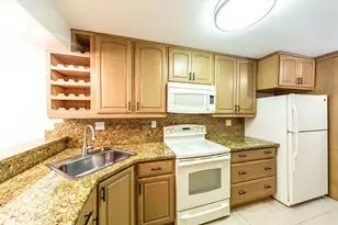 6 Royal Palm Way, Boca Raton, FL 33432 - Photo 3