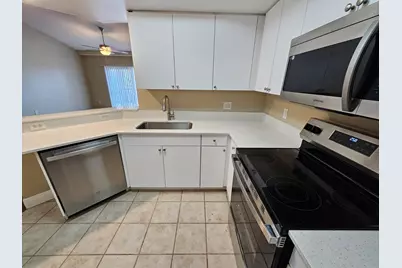 4191 N Haverhill Road #408, West Palm Beach, FL 33417 - Photo 5