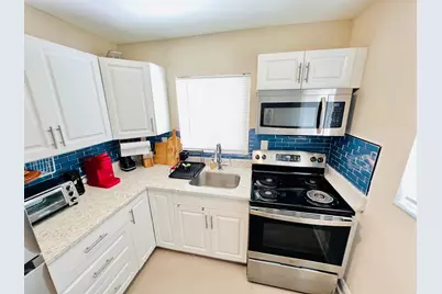 441 NW 7th Terrace #4, Fort Lauderdale, FL 33311 - Photo 5