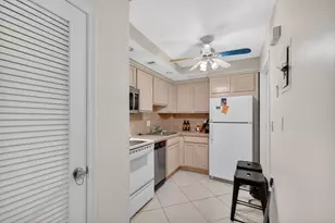12 NE 19th Ct, Wilton Manors, FL 33305 - Photo 13