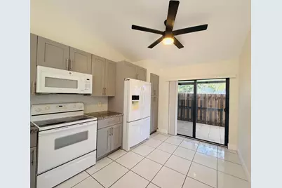 9856 Watermill Circle #H, Boynton Beach, FL 33437 - Photo 11