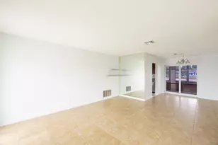 7309 NW 58th Ct, Tamarac, FL 33321 - Photo 9