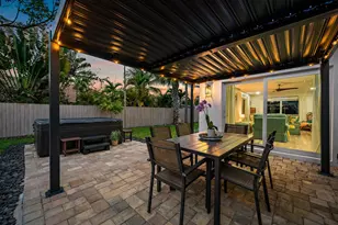 517 Gulf Rd, North Palm Beach, FL 33408 - Photo 1
