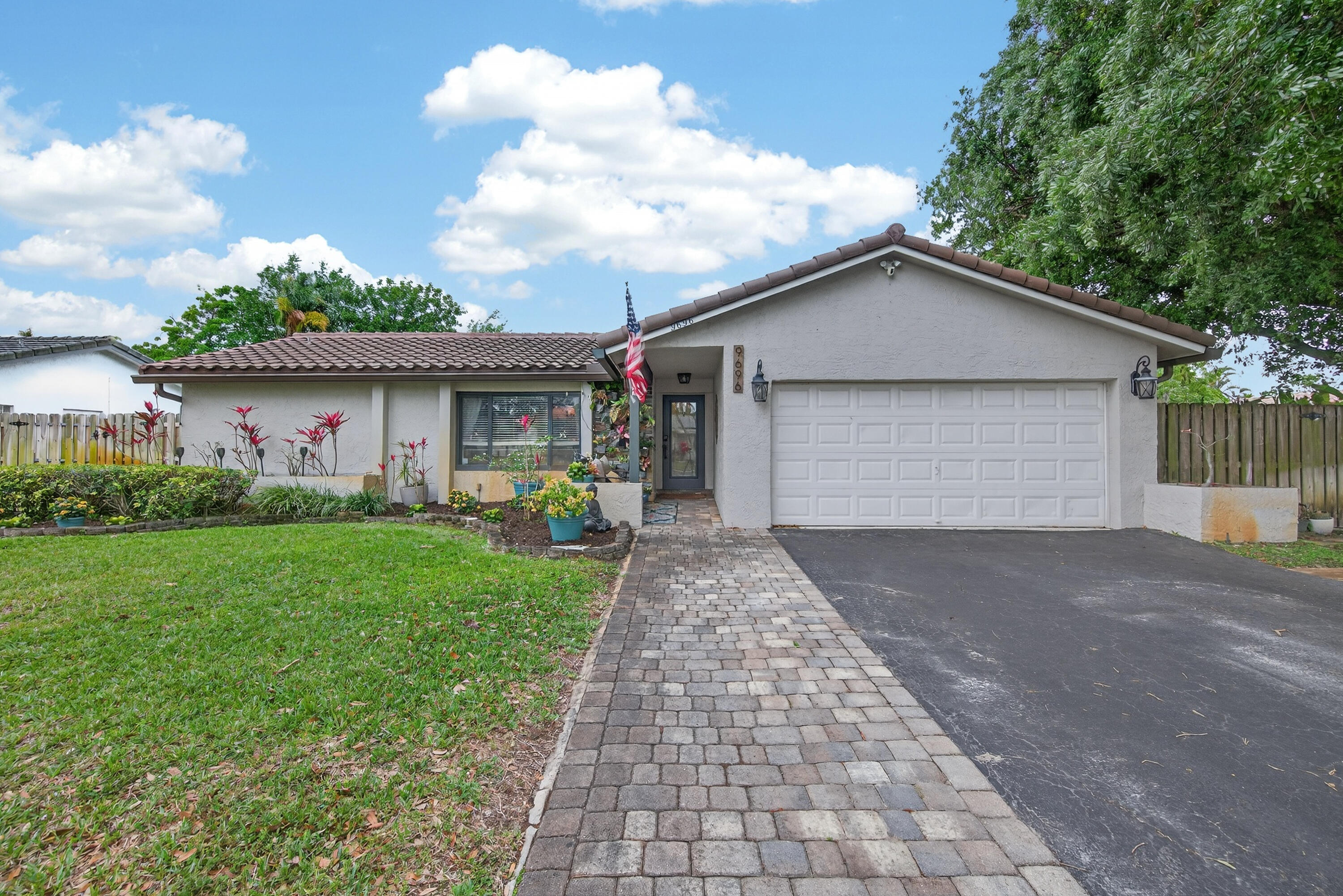 9696 NW 28th Pl - 9696 NW 28th Pl, Coral Springs, FL 33065 Luxury Property | Jose Angel Pina