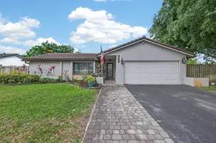 9696 NW 28th Pl, Coral Springs, FL 33065 - Photo 1