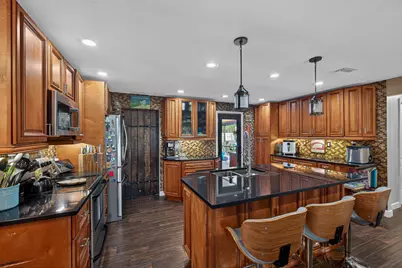 9696 NW 28th Place, Coral Springs, FL 33065 - Photo 9