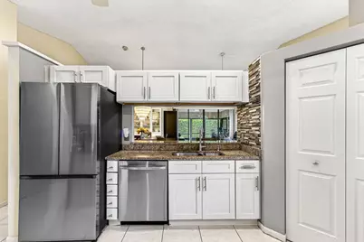 7888 Lexington Club Boulevard #B, Delray Beach, FL 33446 - Photo 9