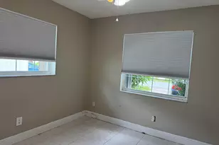 2180 NW 93rd Ave, Pembroke Pines, FL 33024 - Photo 13