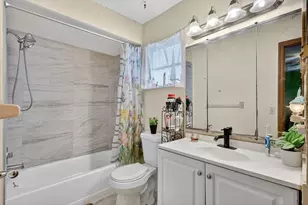 372 SW Carter Ave, Port Saint Lucie, FL 34983 - Photo 11