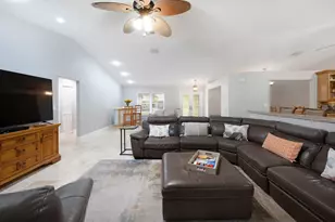 8645 NW 47th Dr, Coral Springs, FL 33067 - Photo 19