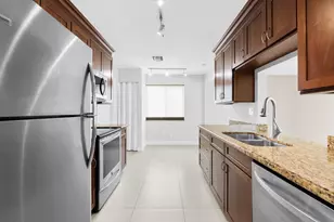 313 SE 4th Terrace, Dania Beach, FL 33004 - Photo 3