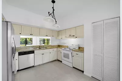 6654 Villa Sonrisa Drive #412, Boca Raton, FL 33433 - Photo 41
