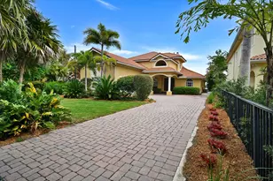 881 SE St Lucie Blvd, Stuart, FL 34996 - Photo 3