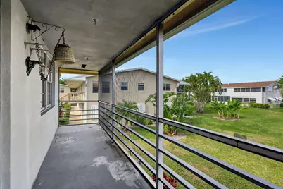 332 Sheffield N, West Palm Beach, FL 33417 - Photo 15