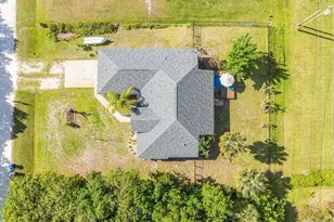 8755 91st Ave, Vero Beach, FL 32967 - Photo 5