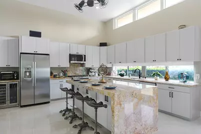 2701 NE 2nd Avenue, Wilton Manors, FL 33334 - Photo 7