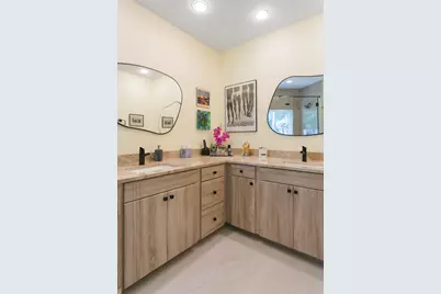 2701 NE 2nd Avenue, Wilton Manors, FL 33334 - Photo 23