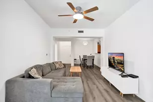 533 NE 3rd Ave, Fort Lauderdale, FL 33301 - Photo 1