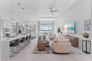 10099 Regency Wy, Palm Beach Gardens, FL 33412 - Photo 3