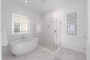 10099 Regency Wy, Palm Beach Gardens, FL 33412 - Photo 9