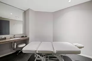 1300 Brickell Bay Dr, Miami, FL 33131 - Photo 21