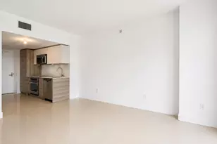 1300 Brickell Bay Dr, Miami, FL 33131 - Photo 3