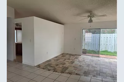 13740 Cumberland Place, Davie, FL 33325 - Photo 11