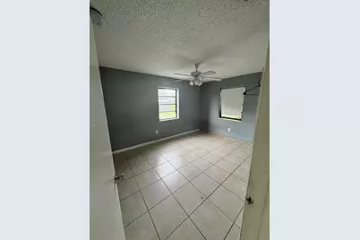 243 NE 39th Court, Deerfield Beach, FL 33064 - Photo 3