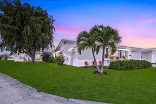 2113 SW 15th St, Boynton Beach, FL 33426 - Photo 15