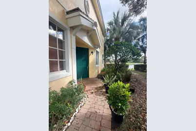 7644 Foxcroft Lane #7644, Davie, FL 33328 - Photo 3