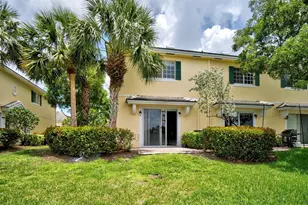 7644 Foxcroft Ln, Davie, FL 33328 - Photo 5