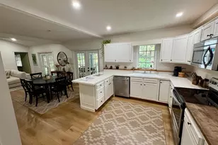 3866 SE Jefferson St, Stuart, FL 34997 - Photo 9