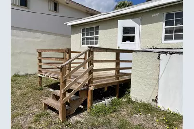 1425 W 30th Street, Riviera Beach, FL 33404 - Photo 13