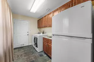 2099 Greenview Cove Dr, Wellington, FL 33414 - Photo 23