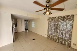 2011 SW 84th Ave, Davie, FL 33324 - Photo 9