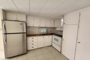 2011 SW 84th Ave, Davie, FL 33324 - Photo 13