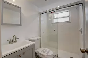 525 S Broadway St, Lantana, FL 33462 - Photo 13