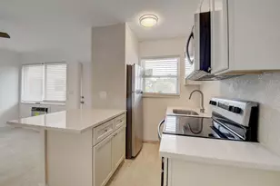 525 S Broadway St, Lantana, FL 33462 - Photo 9