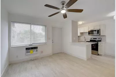525 S Broadway Street #M, Lantana, FL 33462 - Photo 5