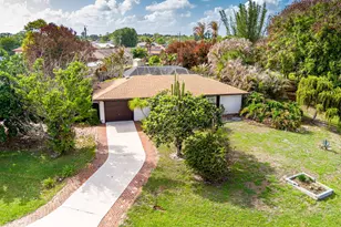 1102 SW Del Rio Blvd, Port Saint Lucie, FL 34953 - Photo 1