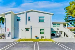 906 N Riverside Dr, Pompano Beach, FL 33062 - Photo 15