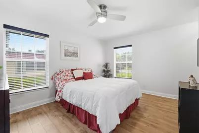 644 Marlboro Oval, Lake Worth, FL 33467 - Photo 9