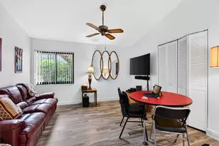 6839 Villas Dr S, Boca Raton, FL 33433 - Photo 9