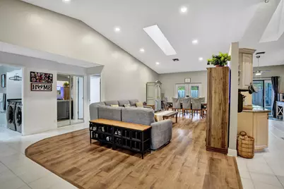 7540 NW 79th Avenue #T5, Tamarac, FL 33321 - Photo 11